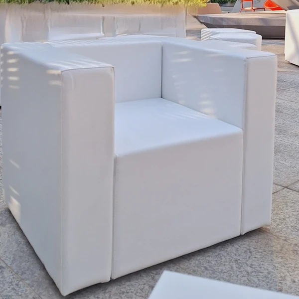 Poltrona ecopelle bianca/nera